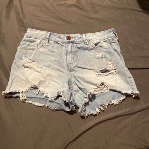 ripped light wash Jean shorts size 4